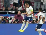 Harry Kane sa teší po strelenom góle v zápase Holandsko - Anglicko v semifinále EURO 2024.