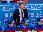 Na snímke je tréner slovenskej hokejovej reprezentácie Vladimír Országh spolu s hráčmi.