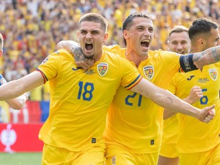 Rumunsko sa teší z gólu na 1:1.