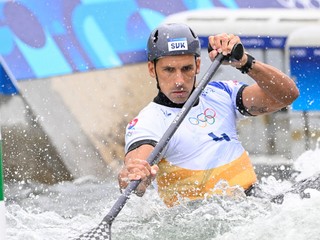 Slovenský vodný slalomár Matej Beňuš počas kvalifikácie na OH v Paríži 2024.