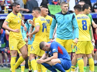 Smutný kapitán Milan Škriniar po zápase Slovensko - Ukrajina na EURO 2024.  