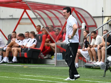Tréner Aston Villy Unai Emery.