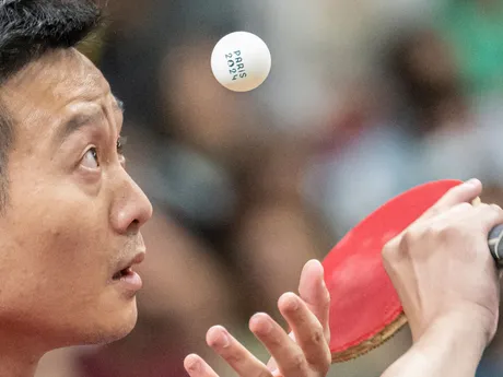 Wang Jang počas 1. kola stolného tenisu na OH v Paríži 2024