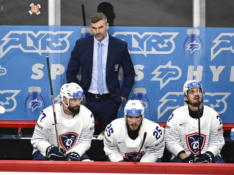 Yorick Treille v zápase skupiny A Fínsko - Francúzsko na MS v hokeji 2025. 