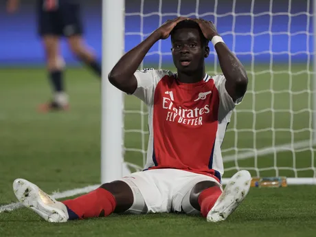 Bukayo Saka v zápase Paríž St. Germain - Arsenal FC v odvete semifinále Ligy majstrov.