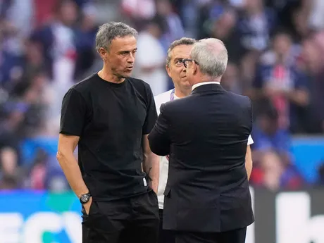 Luis Enrique pred zápasom Paríž St. Germain - Inter Miláno vo finále Ligy majstrov. 