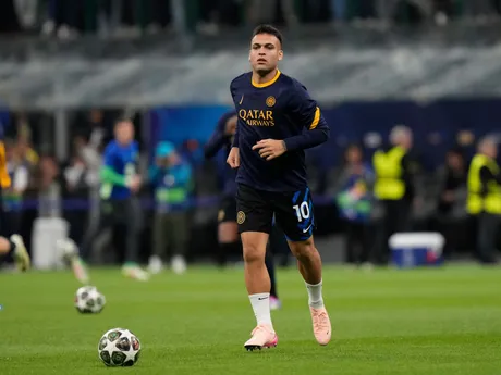 Lautaro Martinez pred odvetným zápasom semifinále Ligy majstrov Inter Miláno - FC Barcelona. 